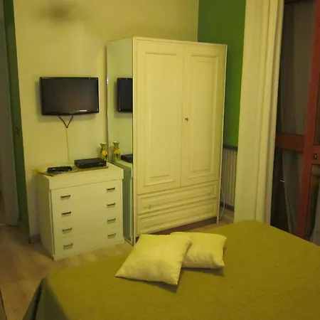 Casa Stefania Guest house *