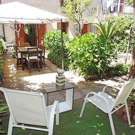 Casa Stefania Guest house *